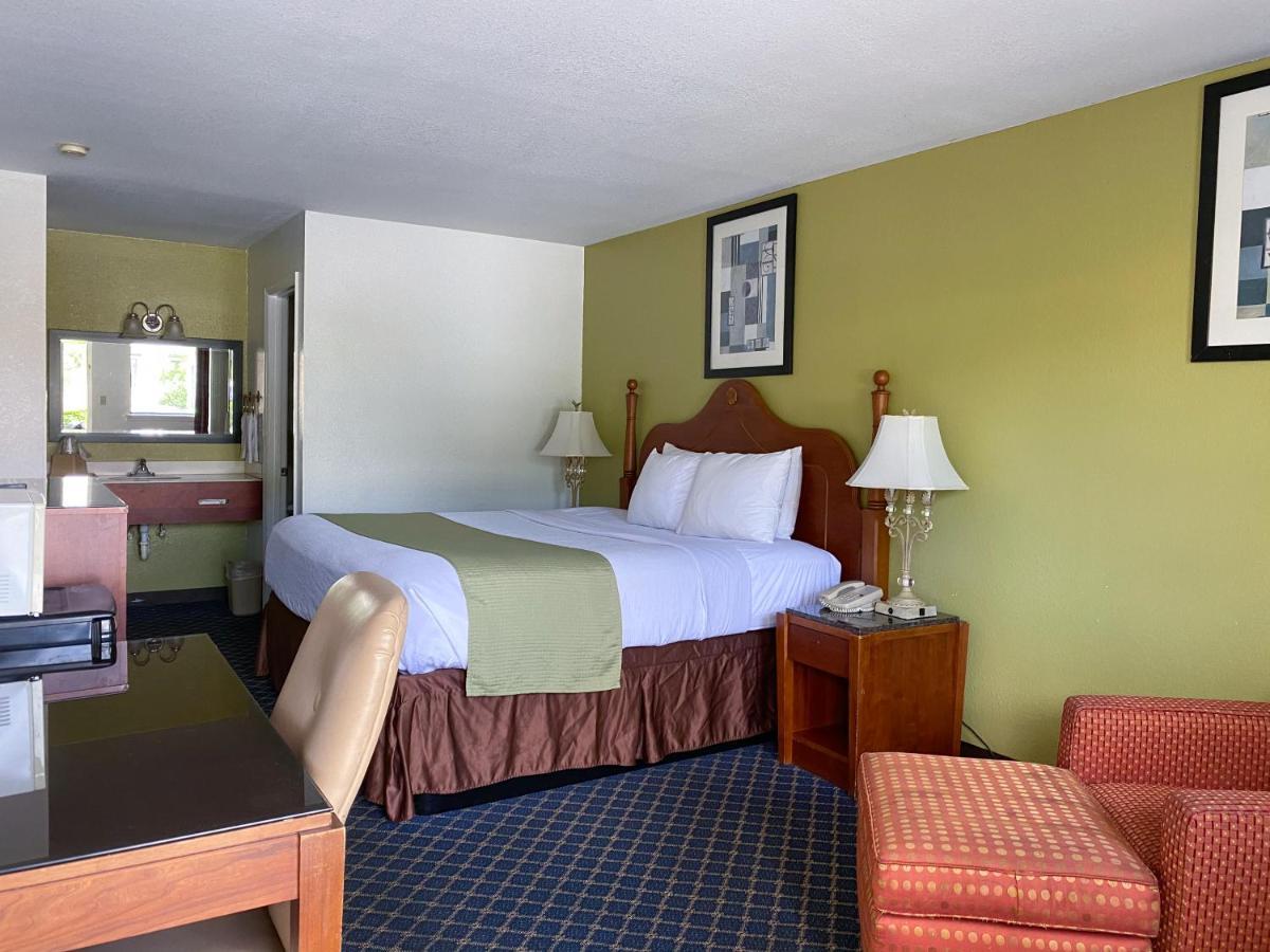 Royal Inn Richmond Hill- Savannah I-95 Екстериор снимка