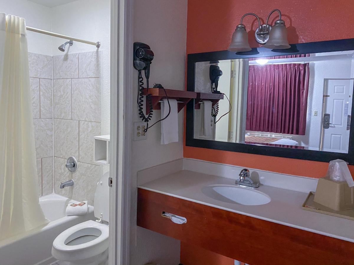 Royal Inn Richmond Hill- Savannah I-95 Екстериор снимка